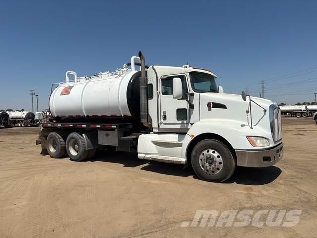 Kenworth T660 Vacuum Trucks