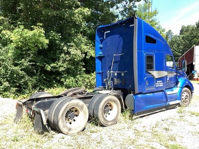 Kenworth T680 Conventional Trucks / Tractor Trucks