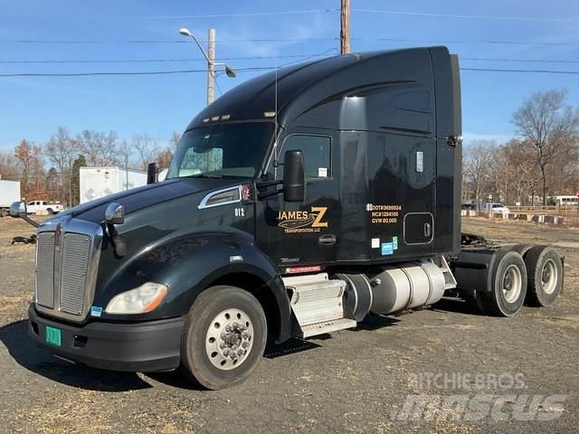 Kenworth T680 Conventional Trucks / Tractor Trucks
