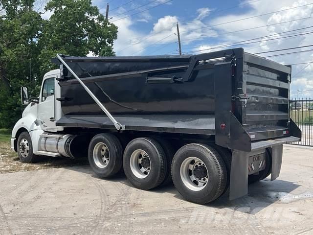 Kenworth T680 Dump Trucks