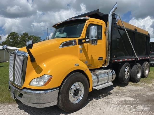 Kenworth T680 Dump Trucks
