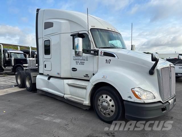 Kenworth T680 Conventional Trucks / Tractor Trucks