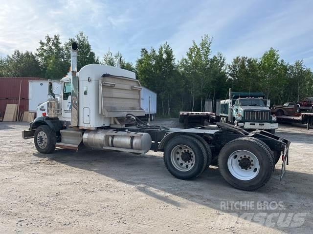 Kenworth T800 Conventional Trucks / Tractor Trucks