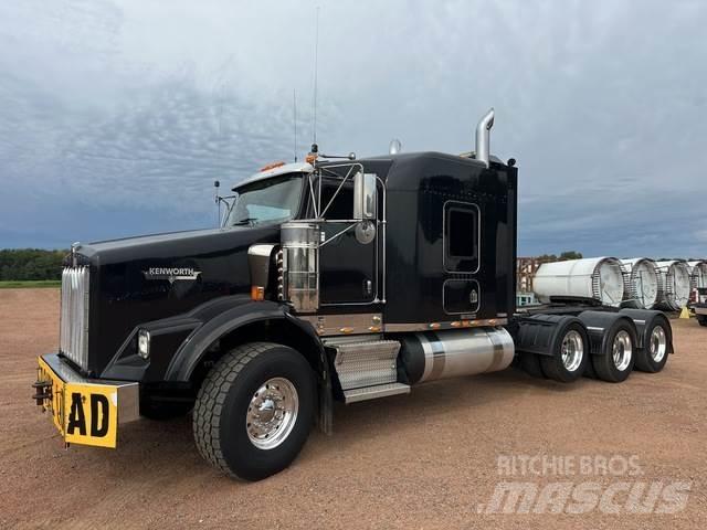 Kenworth T800 Conventional Trucks / Tractor Trucks