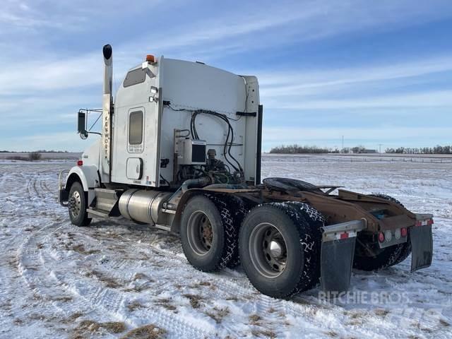Kenworth T800 Conventional Trucks / Tractor Trucks