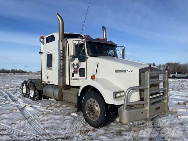 Kenworth T800 Conventional Trucks / Tractor Trucks