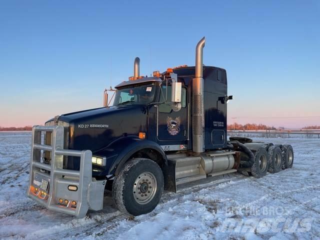 Kenworth T800 Conventional Trucks / Tractor Trucks