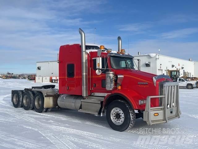 Kenworth T800 Conventional Trucks / Tractor Trucks