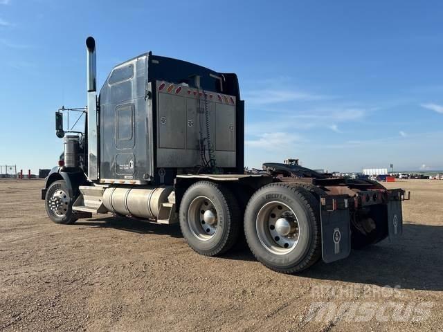 Kenworth T800 Conventional Trucks / Tractor Trucks