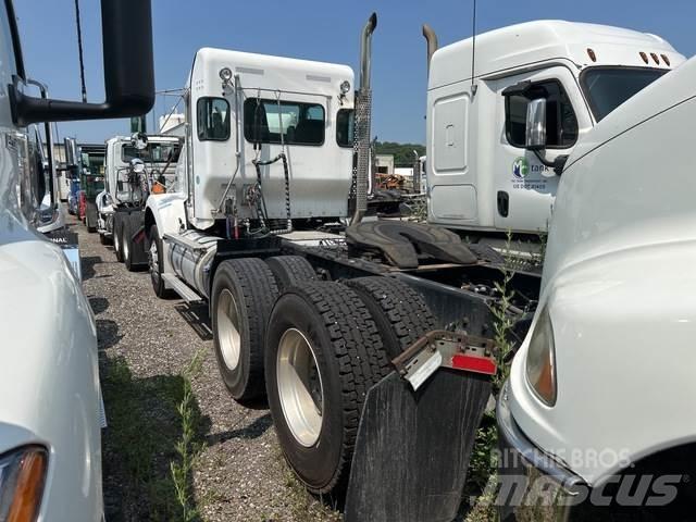 Kenworth T800 Conventional Trucks / Tractor Trucks