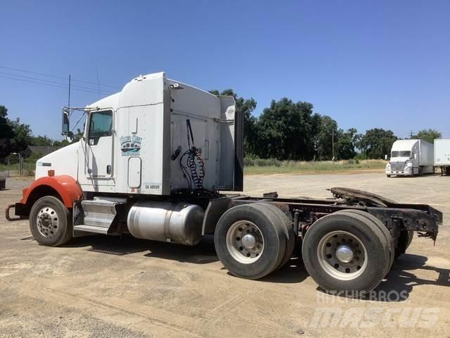 Kenworth T800 Conventional Trucks / Tractor Trucks