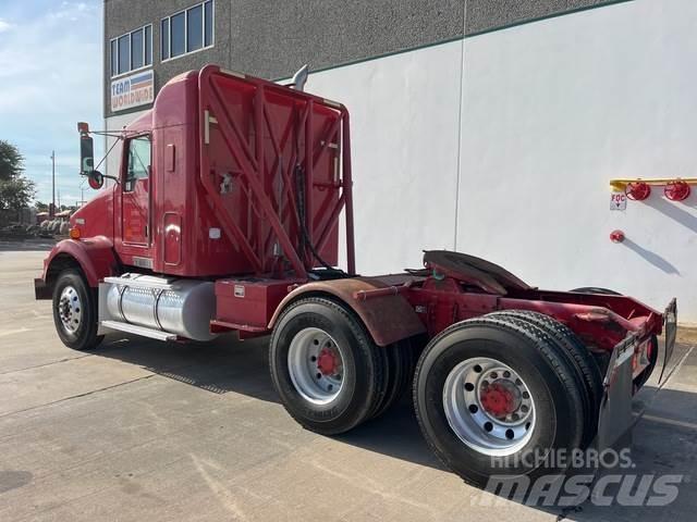 Kenworth T800 Conventional Trucks / Tractor Trucks