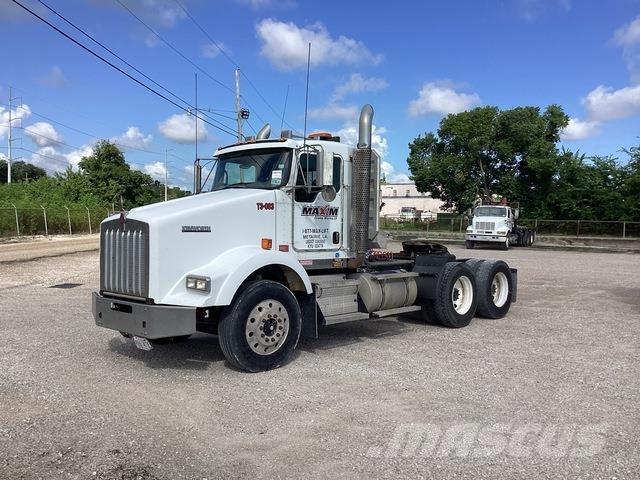 Kenworth T800 Conventional Trucks / Tractor Trucks