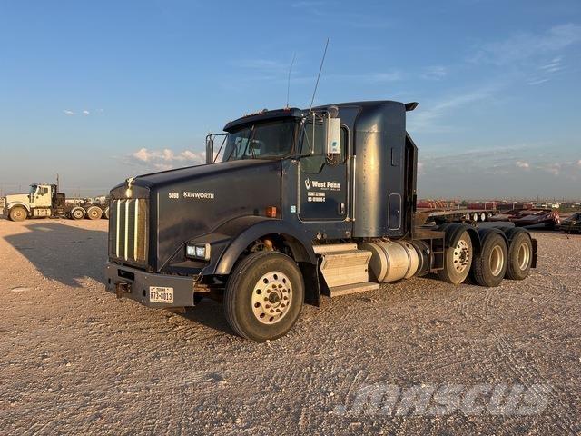 Kenworth T800 Conventional Trucks / Tractor Trucks