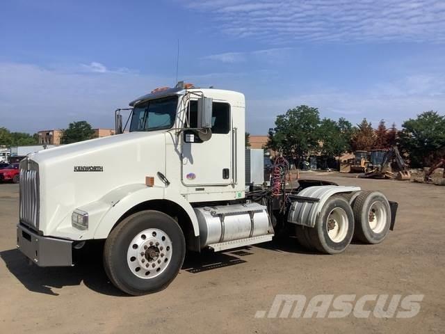 Kenworth T800 Conventional Trucks / Tractor Trucks