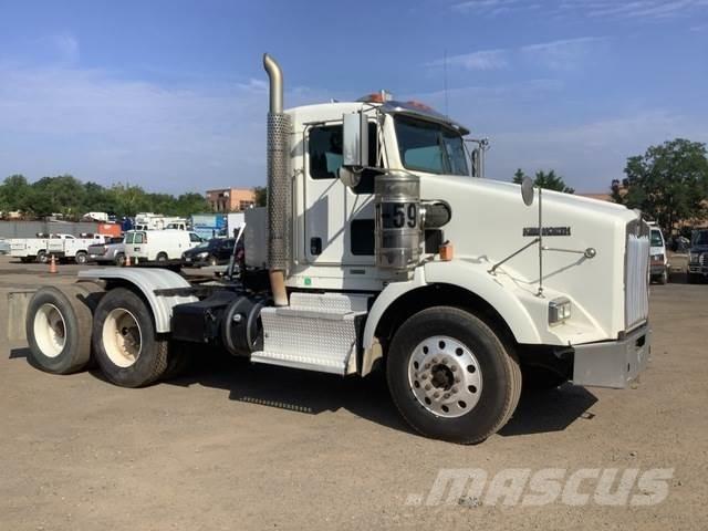 Kenworth T800 Conventional Trucks / Tractor Trucks