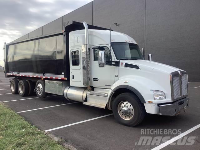 Kenworth T880 Dump Trucks