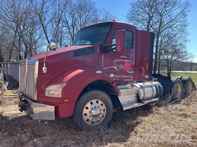 Kenworth T880 Conventional Trucks / Tractor Trucks