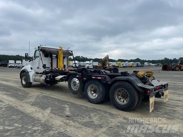 Kenworth T880 Hook lift trucks