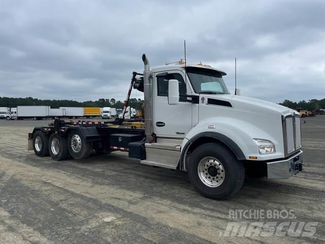 Kenworth T880 Hook lift trucks