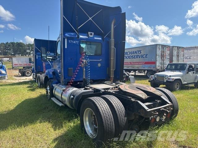 Kenworth T880 Conventional Trucks / Tractor Trucks