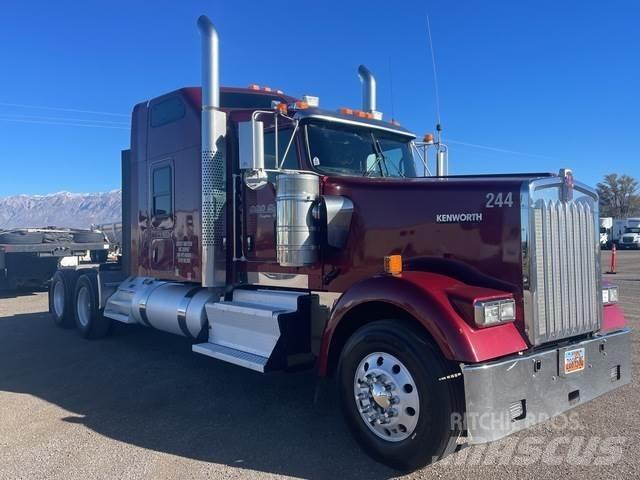 Kenworth W900 Conventional Trucks / Tractor Trucks