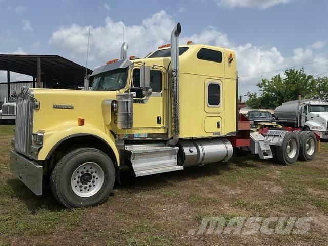 Kenworth W900 Tow Trucks / Wreckers