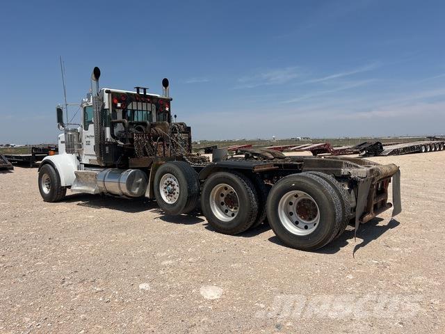 Kenworth W900 Tow Trucks / Wreckers