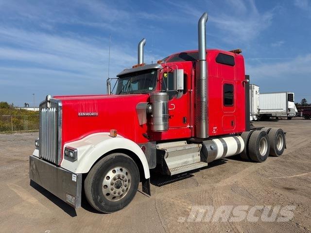 Kenworth W900 Conventional Trucks / Tractor Trucks