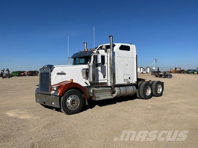 Kenworth W900 Conventional Trucks / Tractor Trucks