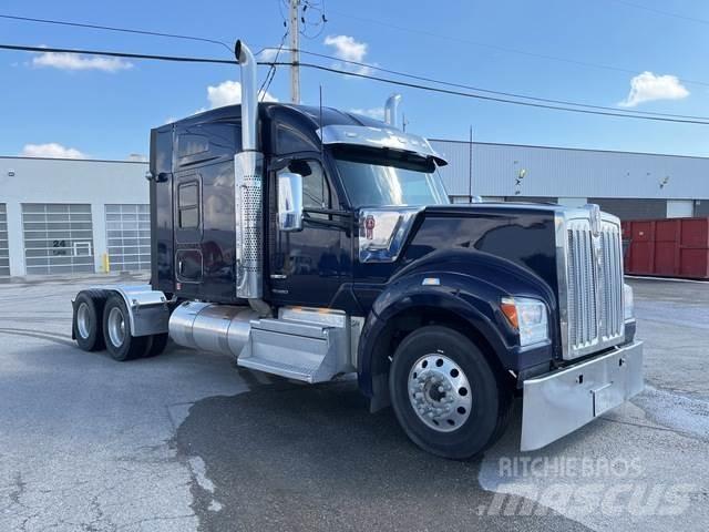 Kenworth W990 Conventional Trucks / Tractor Trucks