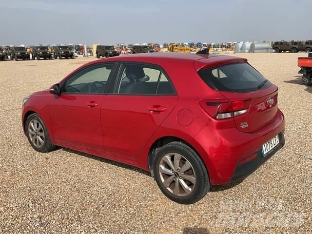 Kia Rio Automobiles / SUVS