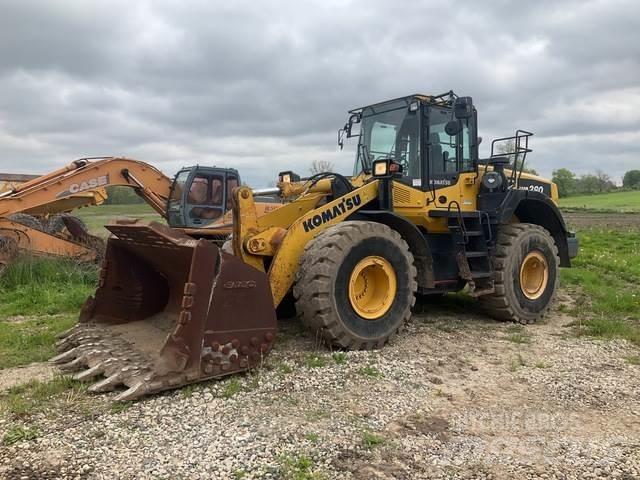 Komatsu WA380 Wheel Loaders