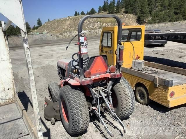 Kubota B2400HD Tractors