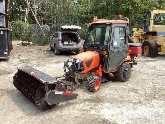 Kubota BX2380 Compact tractors