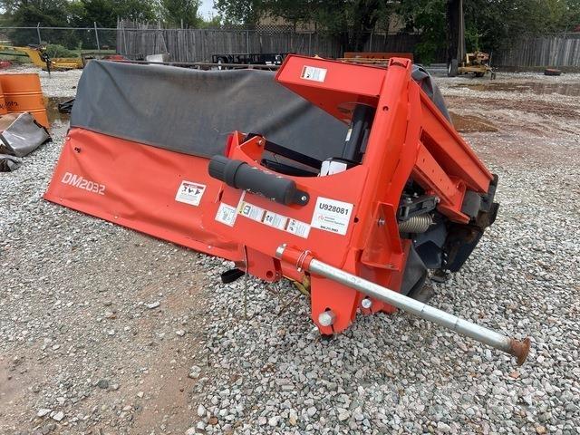 Kubota DM2032 Mowers