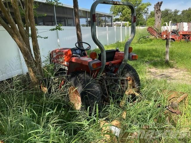 Kubota L2800 Tractors
