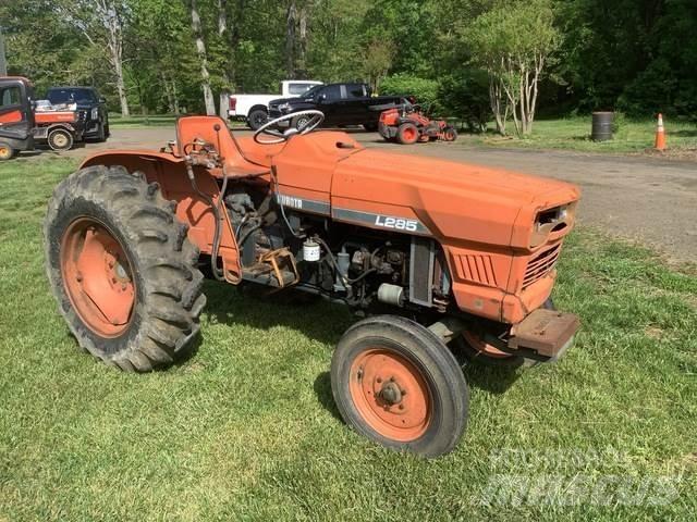 Kubota L285 Tractors