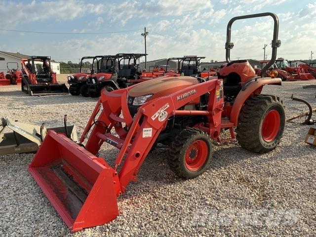 Kubota L3301D Compact tractors