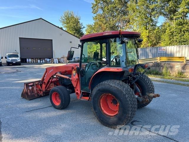 Kubota L5240 Compact tractors