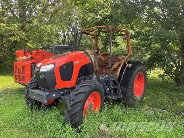 Kubota M5-111D Compact tractors