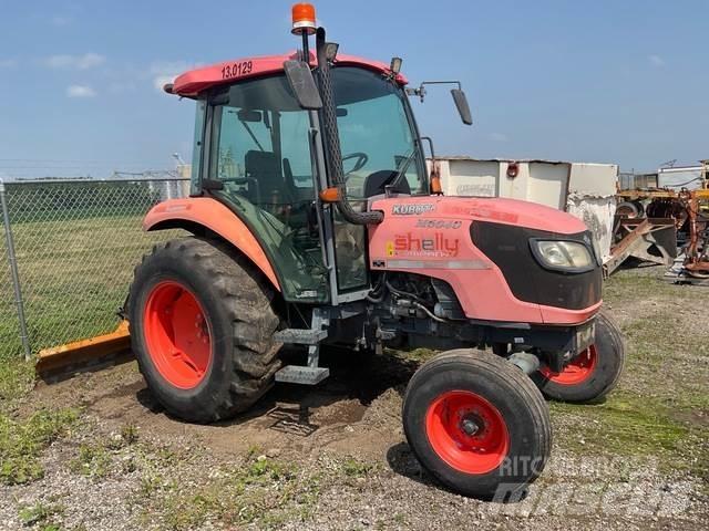 Kubota M6040 Compact tractors