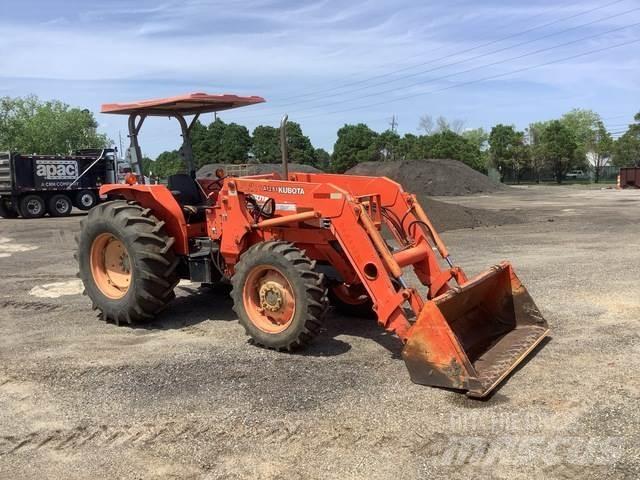 Kubota M8200 Tractors
