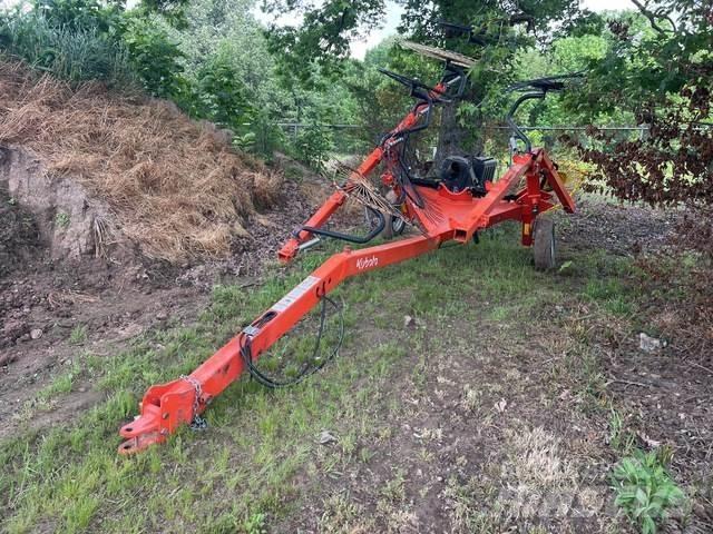 Kubota RA210CR Rakes and tedders