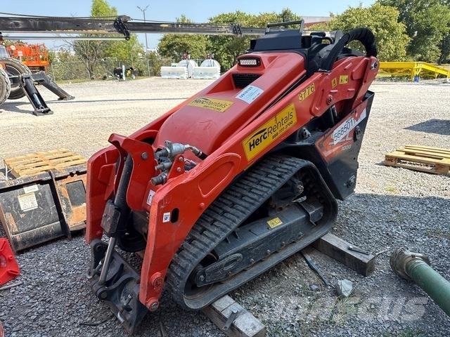 Kubota SCL1000 Skid Steer Loaders