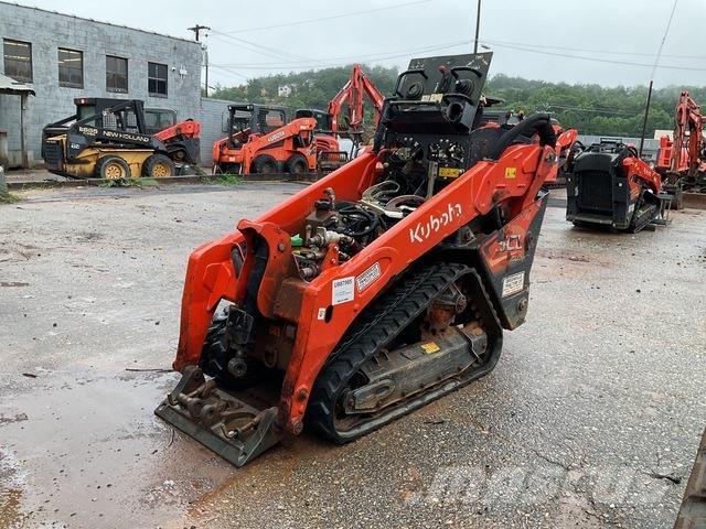 Kubota SCL1000 Skid Steer Loaders