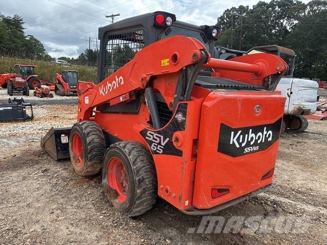 Kubota SSV65 Skid Steer Loaders