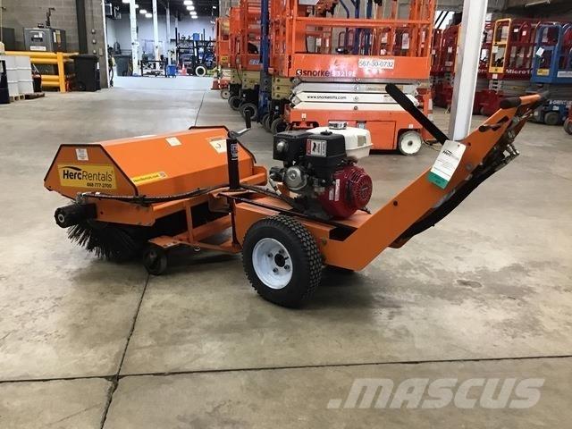 Lay-Mor SM200 Indoor sweepers