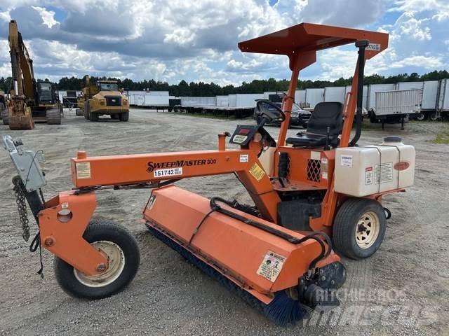 Lay-Mor SM300 Indoor sweepers