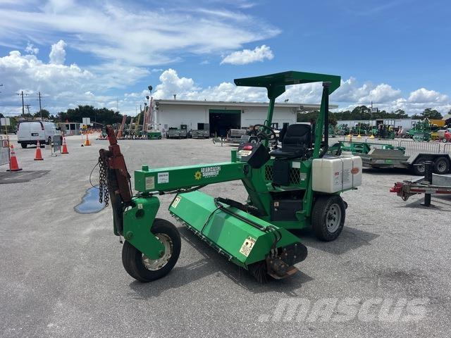 Lay-Mor SM300 Indoor sweepers